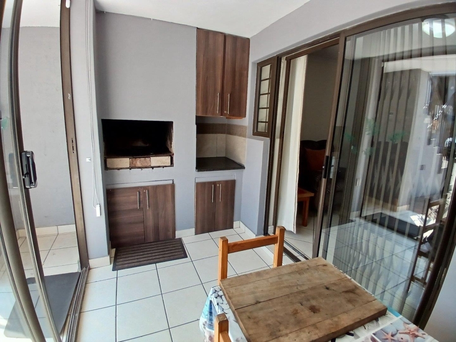 2 Bedroom Property for Sale in Hartenbos Central Western Cape